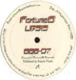 UB313 - red vinyl - Q Remix -The Black Dog Bitez Down On Beatz And Bleepz Mixx - Fortune8 - Electronica
